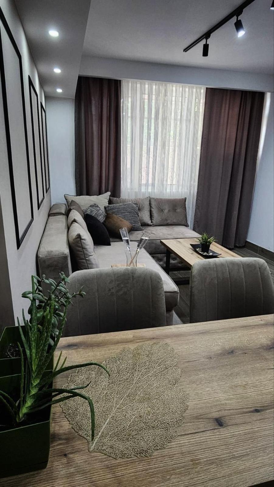 Madesa Apartment 斯科普里 外观 照片